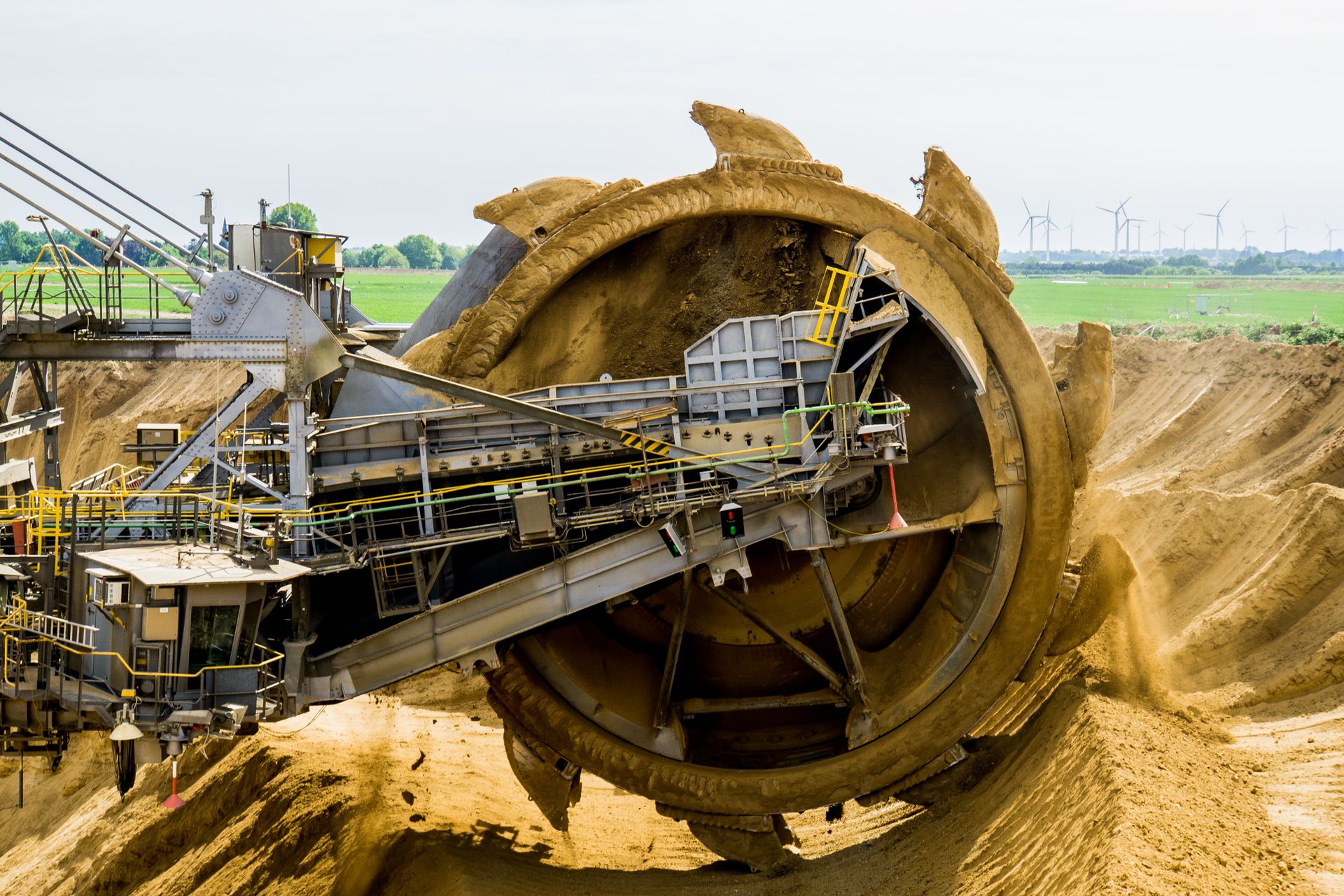 Mining & resources